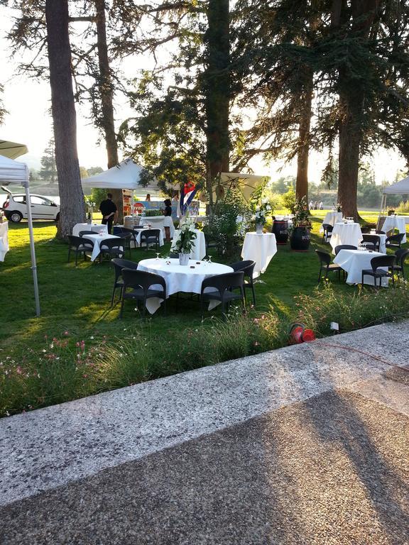 Camping Parc Du Chateau D'Allot Hotel Boé Buitenkant foto