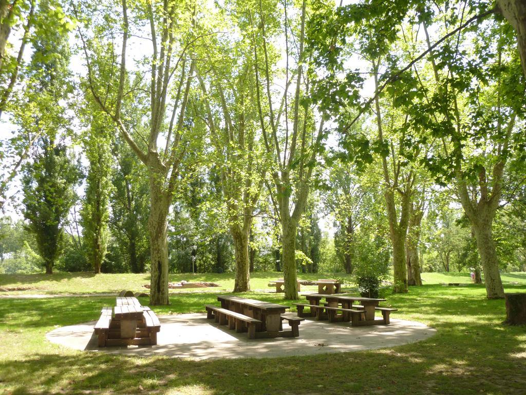 Camping Parc Du Chateau D'Allot Hotel Boé Buitenkant foto