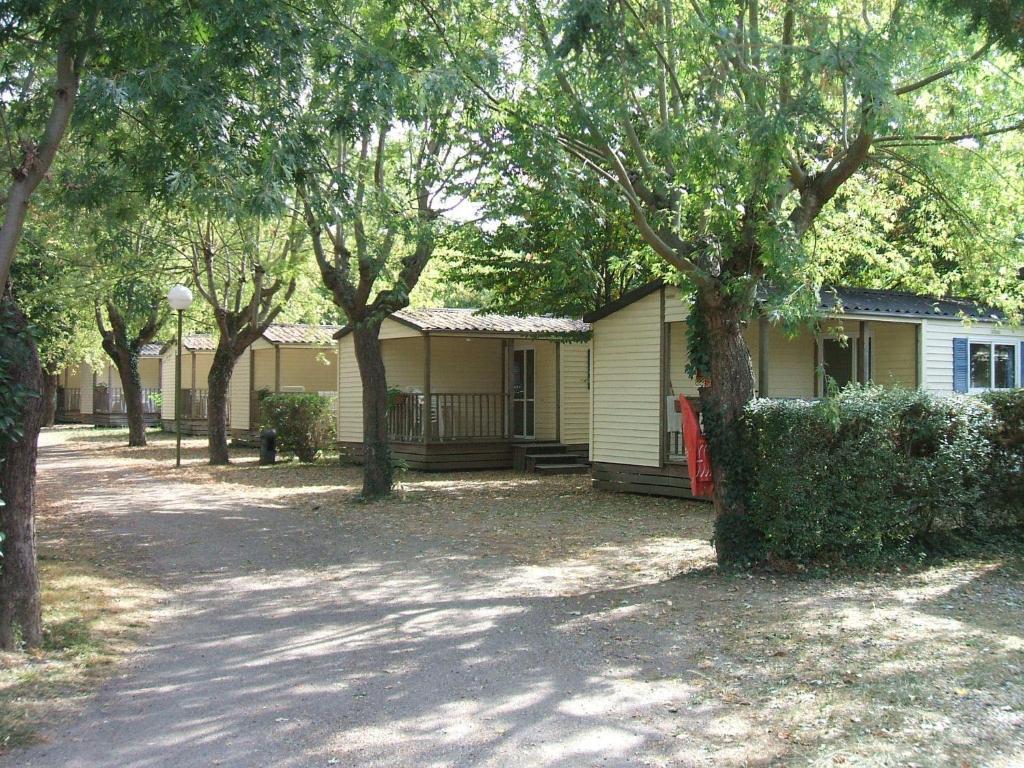Camping Parc Du Chateau D'Allot Hotel Boé Kamer foto